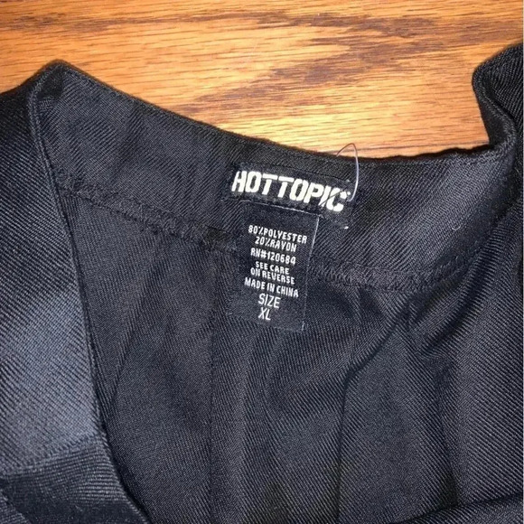 🤑5 for $25  
Hot topic, black, and white skirt - Picture 3 of 3